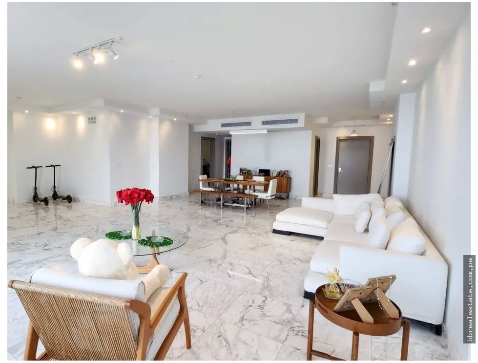 Venta de apartamento en Costa del Este, Ph Regalia