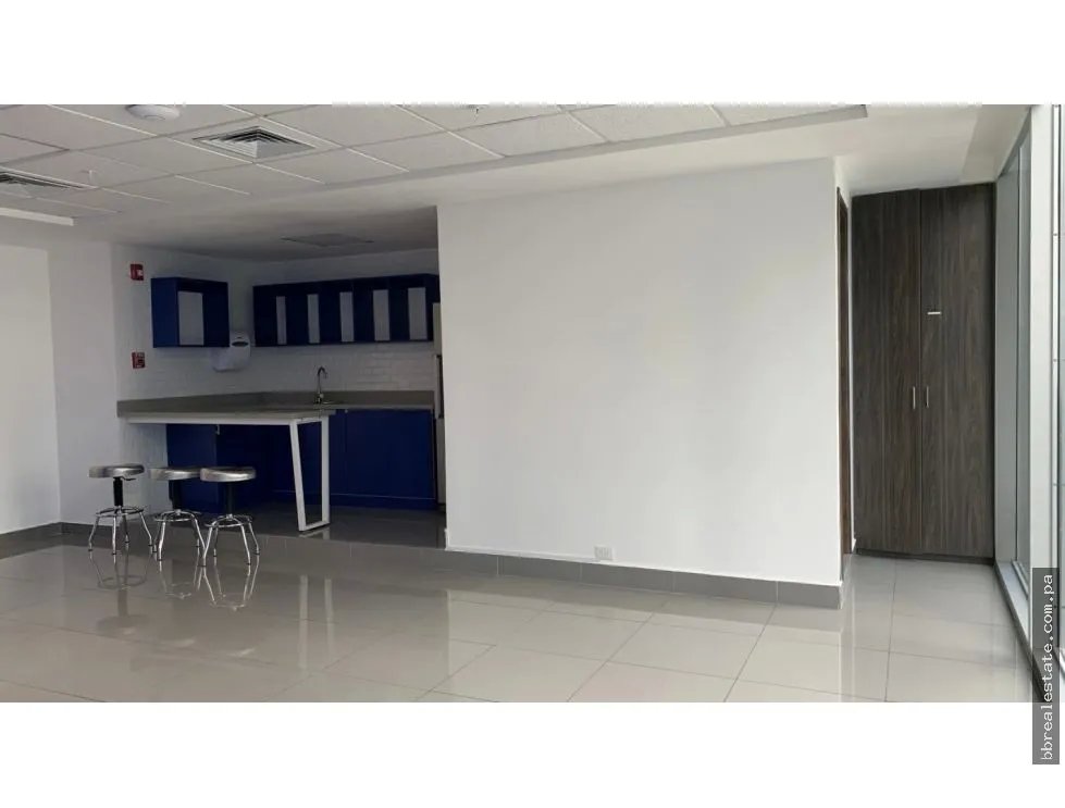 Alquiler de oficina en Punta Pacífica, Ph Oceanía Torre 2000