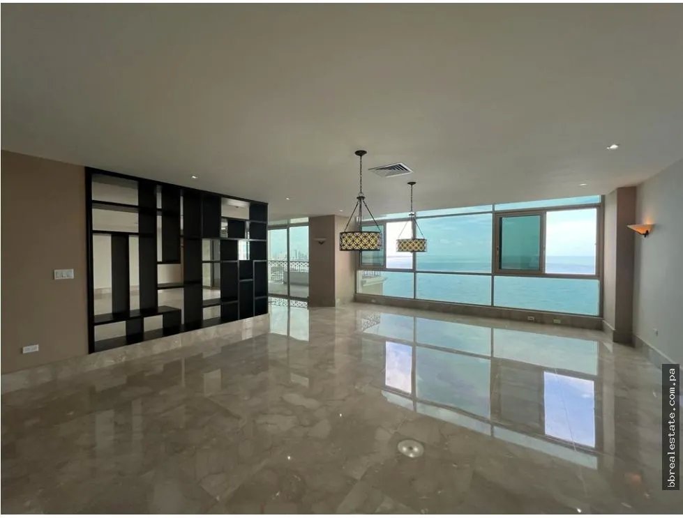 Apartment for sale in Punta Pacifica