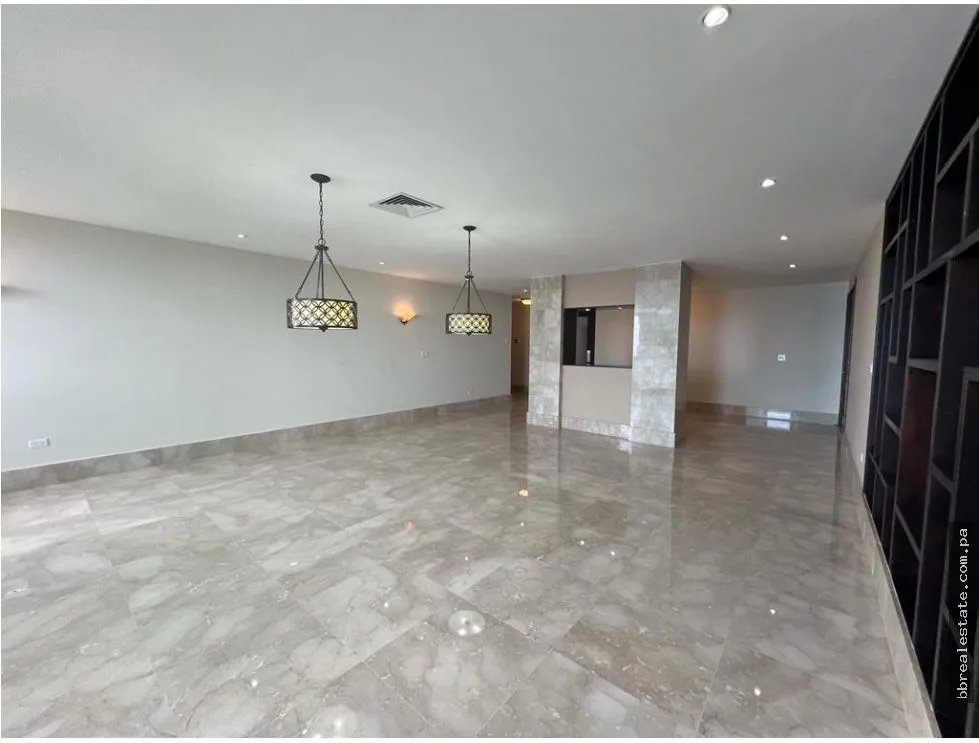 Apartment for sale in Punta Pacifica