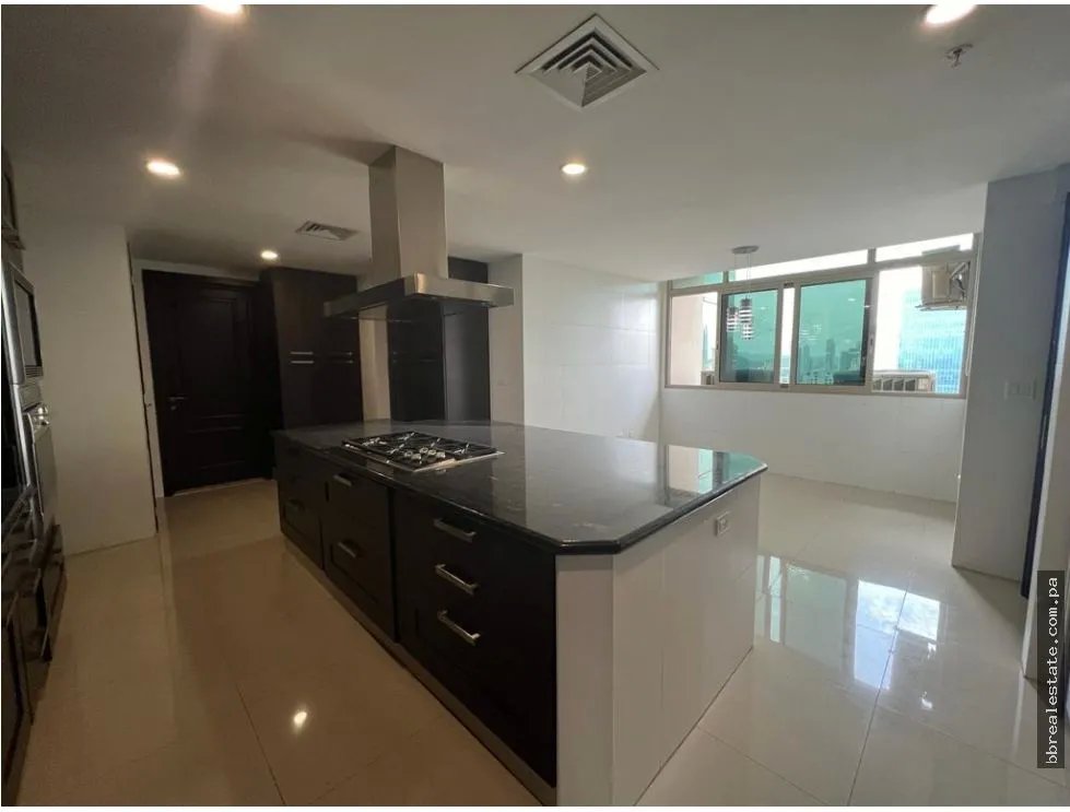 Apartment for sale in Punta Pacifica