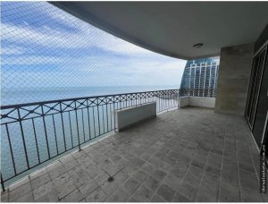 Venta de apartamento en Punta Pacífica, ...