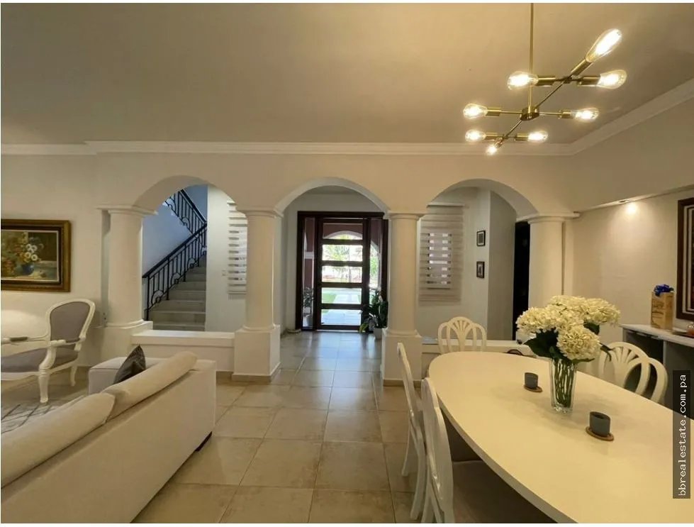 Single Family House for sale in Clayton