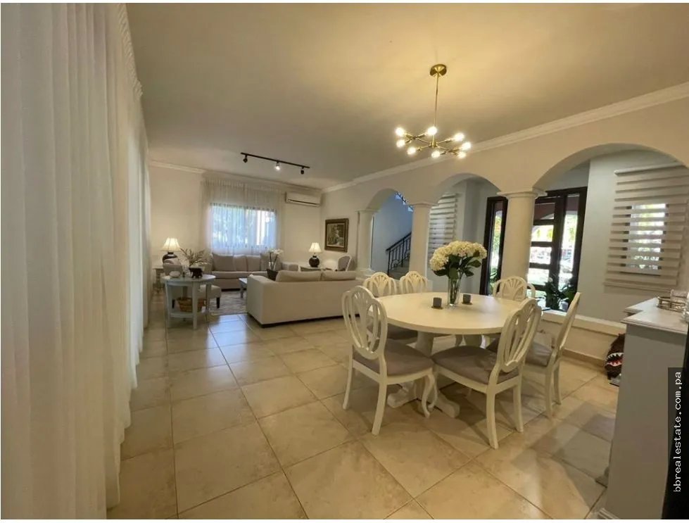 Venta de casa en Clayton, Residencial Clayton Village
