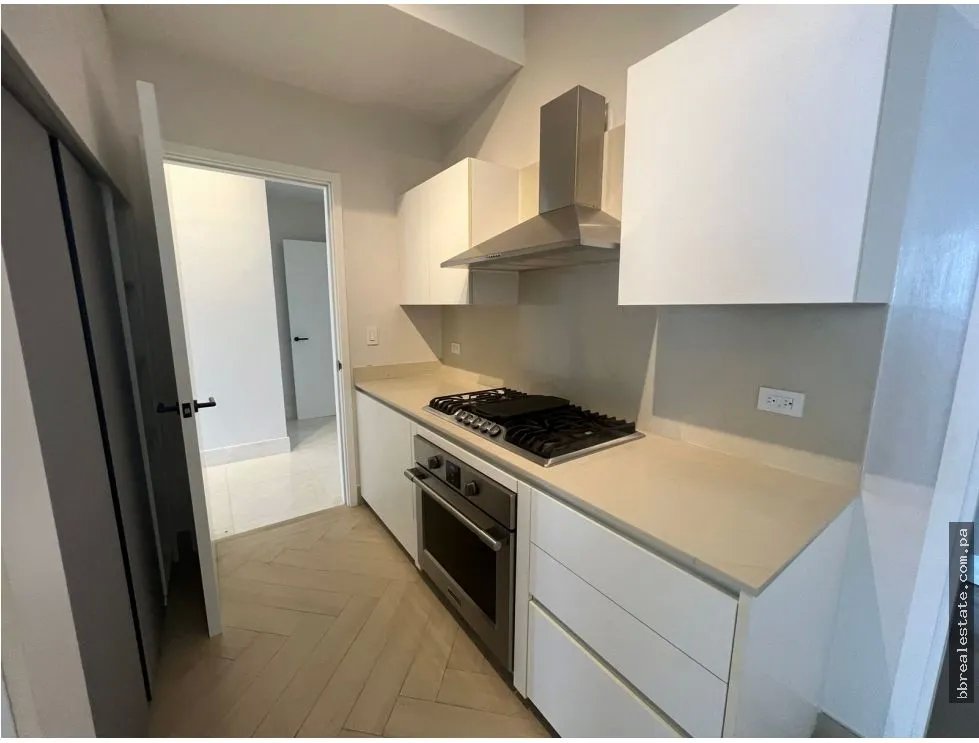 Apartment for sale in Punta Pacifica
