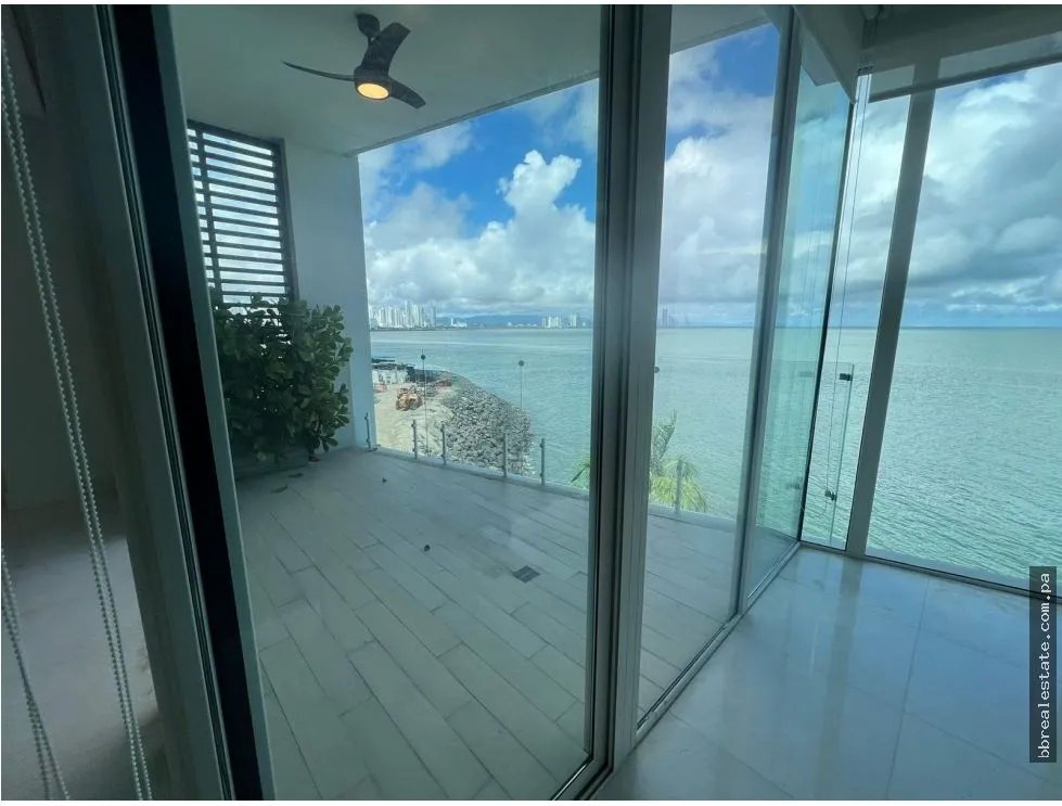 Apartment for sale in Punta Pacifica