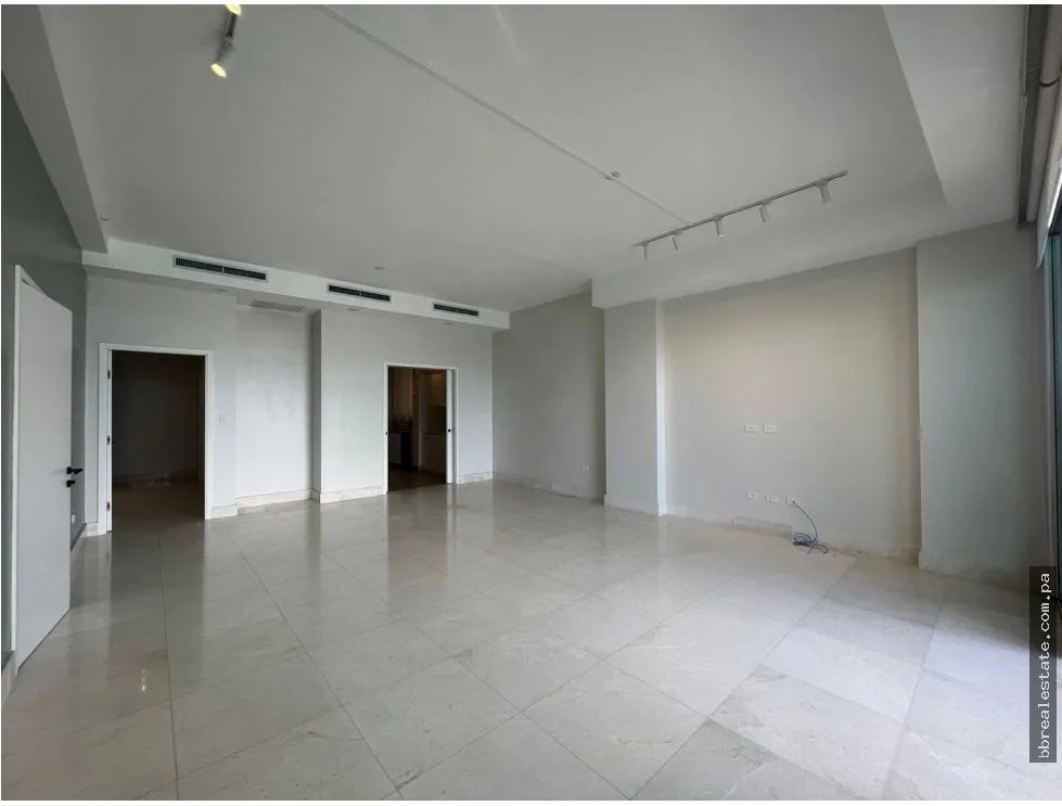 Apartment for sale in Punta Pacifica