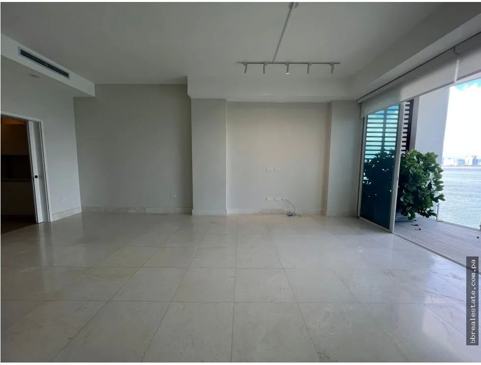 Apartment for sale in Punta Pacifica