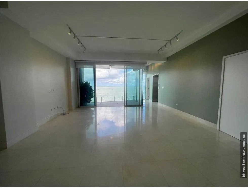Apartment for sale in Punta Pacifica