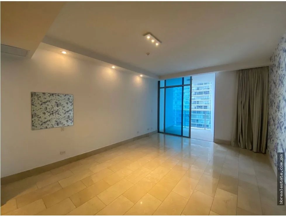 Apartment for sale in Punta Pacifica
