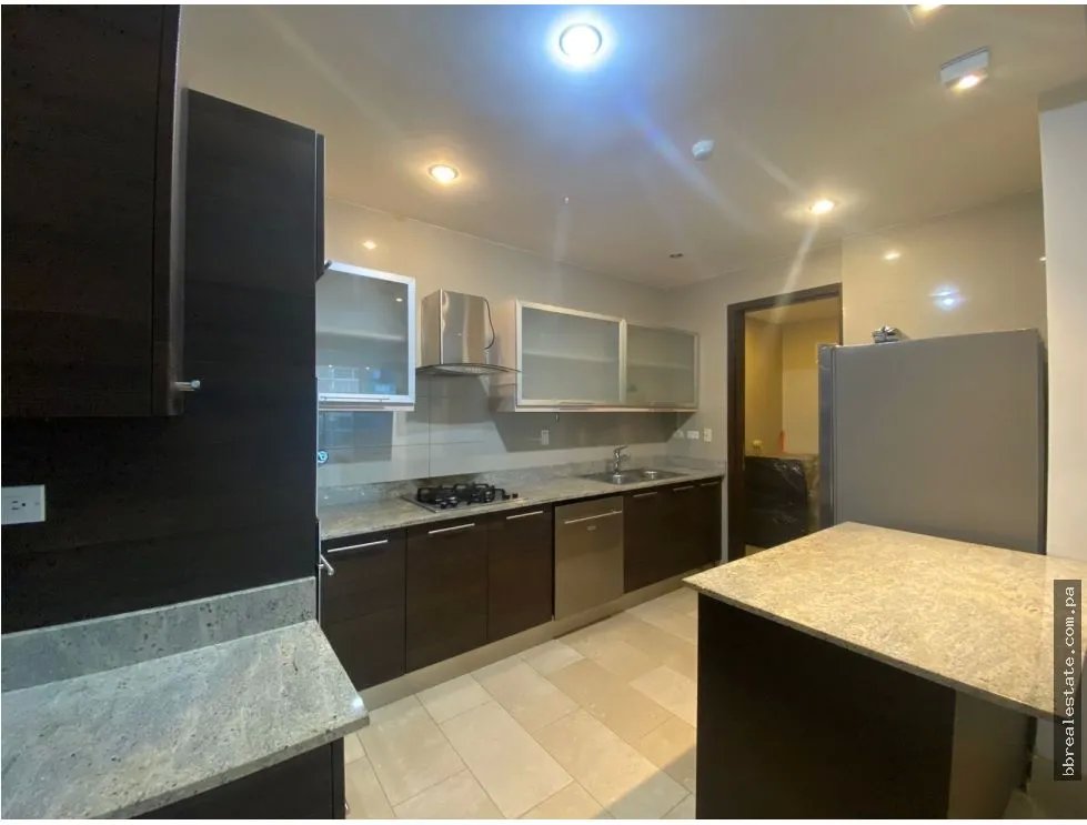 Venta de apartamento en Punta Pacífica, Ph Grand Tower