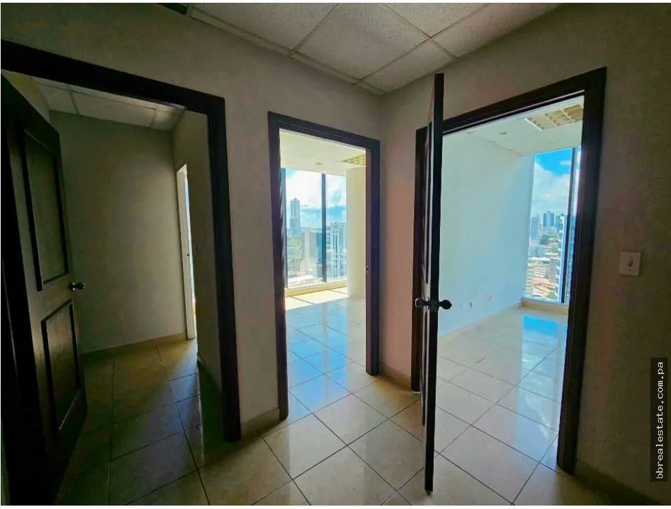 Office for rent in Calle 50