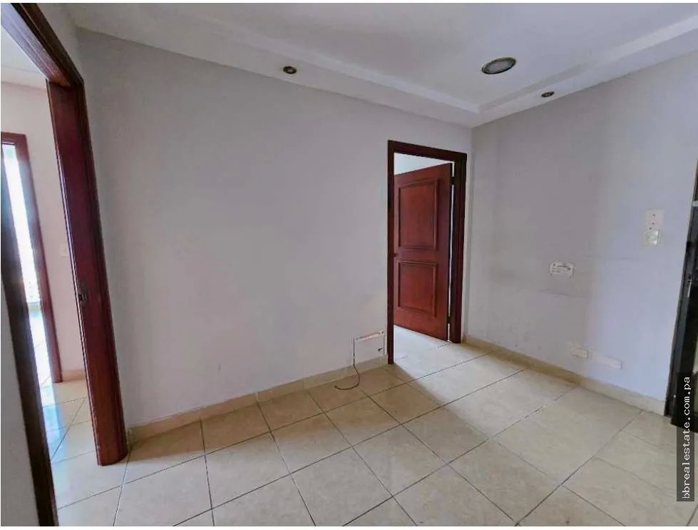 Office for rent in Calle 50