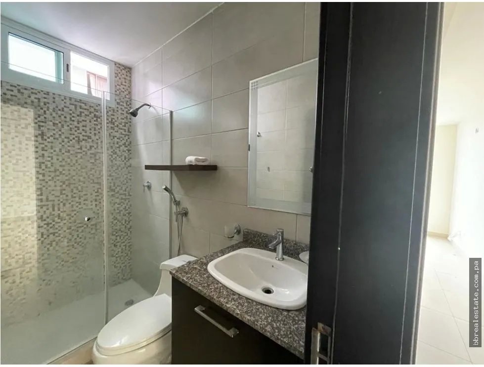 ALQUILER O VENTA  DE APARTAMENTO EN HATO PINTADO, PH SOLE