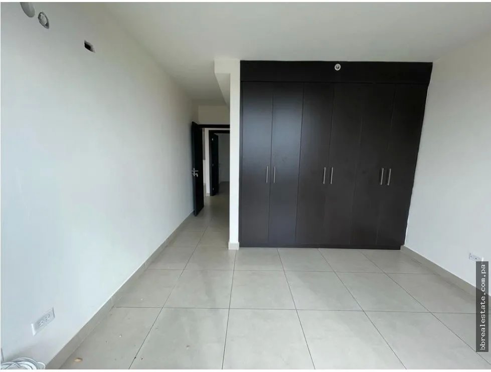 ALQUILER O VENTA  DE APARTAMENTO EN HATO PINTADO, PH SOLE