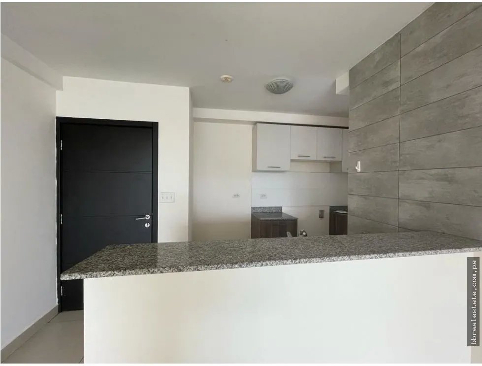 ALQUILER O VENTA  DE APARTAMENTO EN HATO PINTADO, PH SOLE