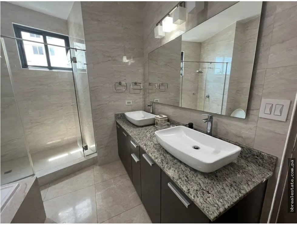 Apartment for rent in Punta Paitilla