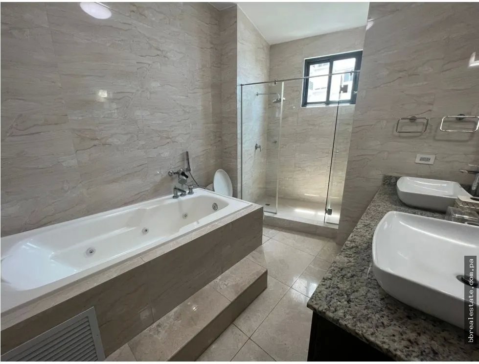 Apartment for rent in Punta Paitilla
