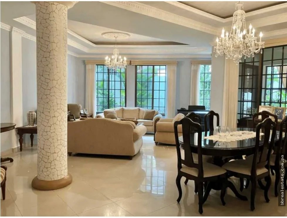 Venta de casa en Condado del Rey, Residencial Altos de Panamá