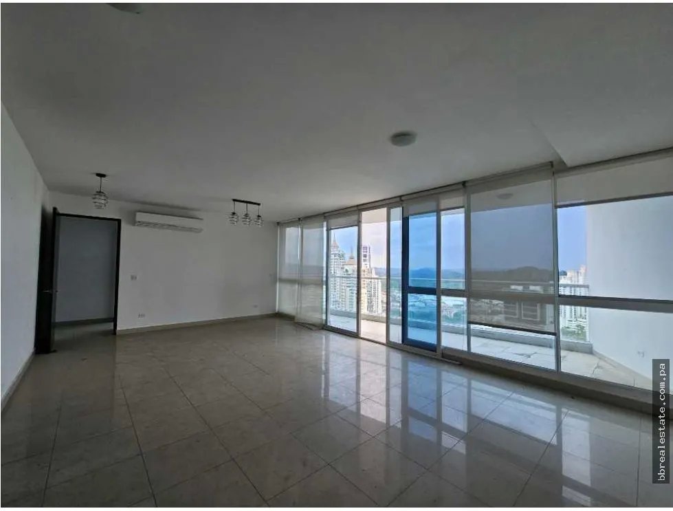 Venta de apartamento en el Cangrejo, Ph The  Forum