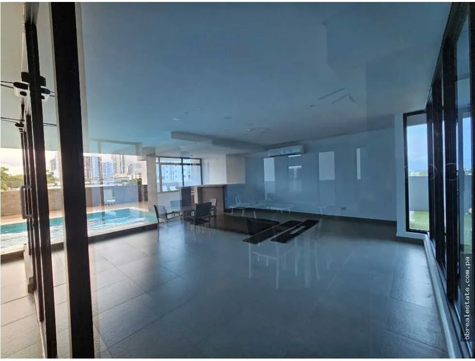 Apartment for sale in Parque Lefevre