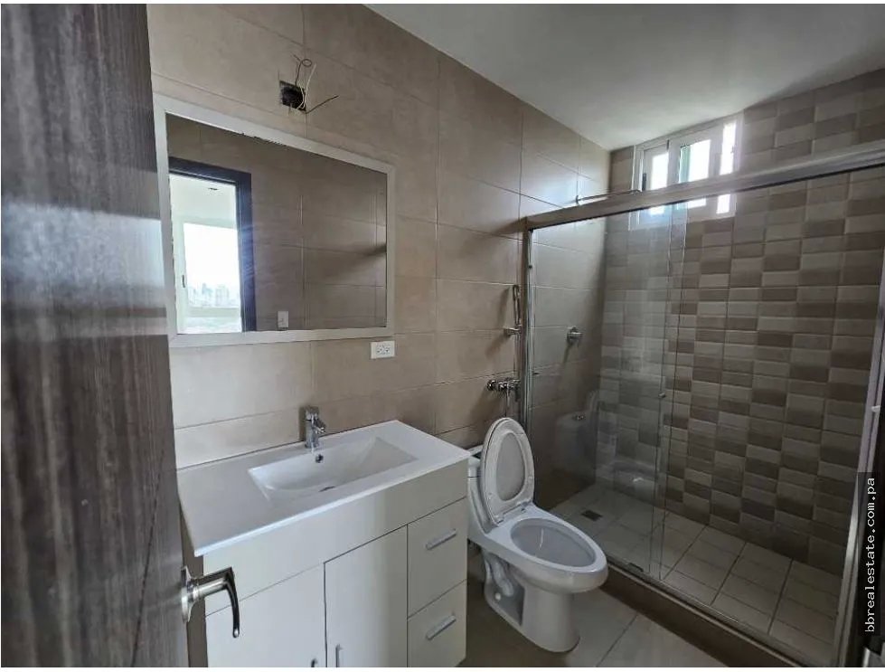 Venta de apartamento en Condado del Rey, Kings Park