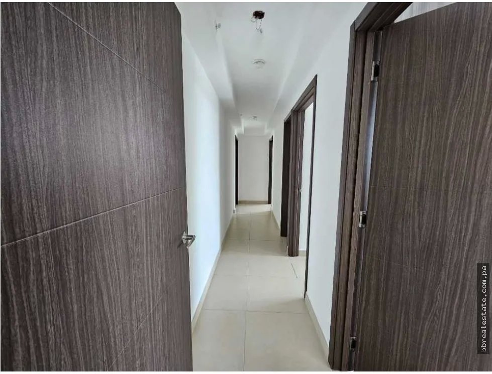 Venta de apartamento en Condado del Rey, Kings Park