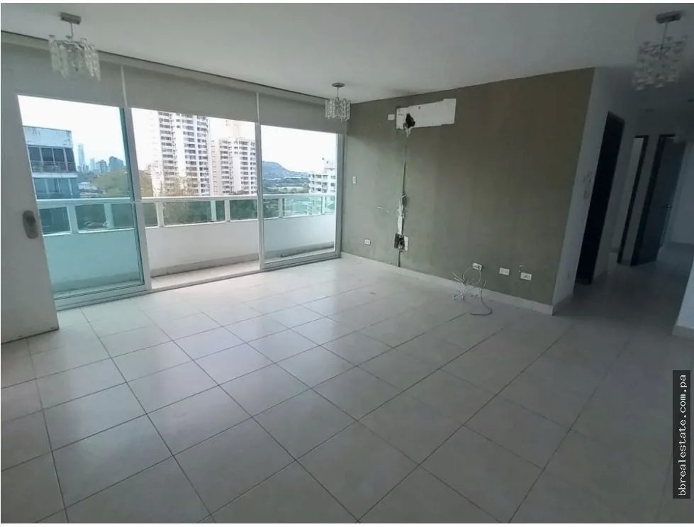 Apartment for sale in Edison Park