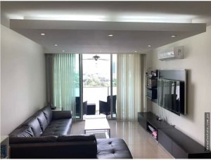Venta de apartamento en Punta Pacífica, ...