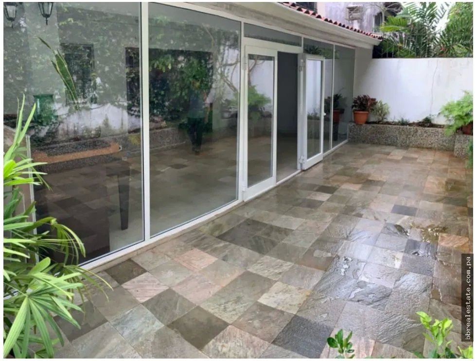 Venta de casa dúplex, La Alameda