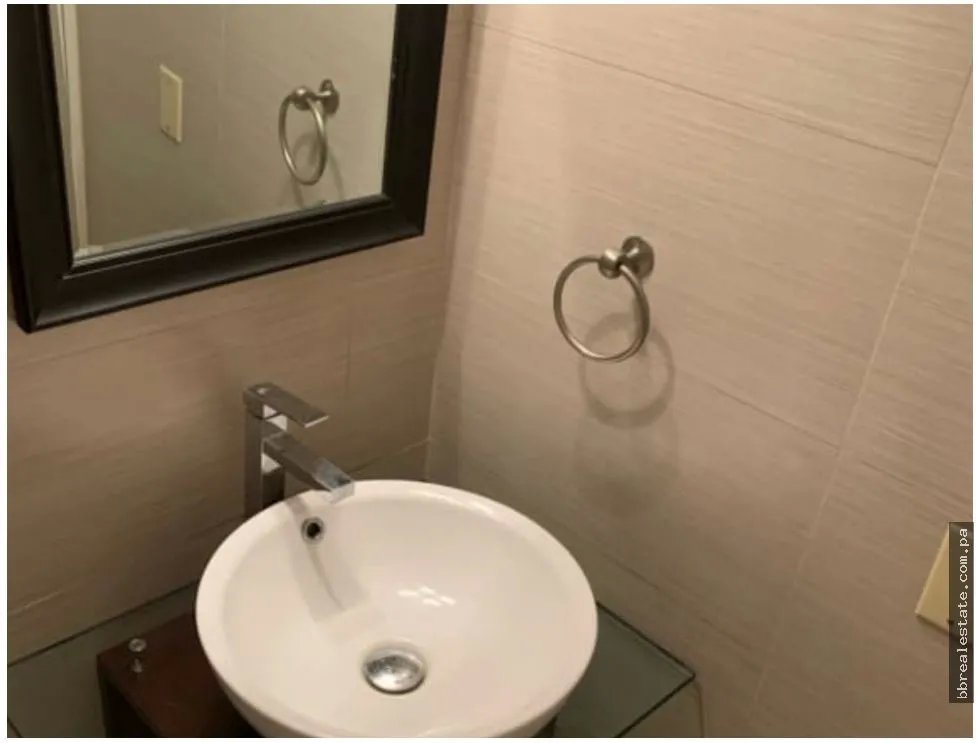 Venta de casa dúplex, La Alameda