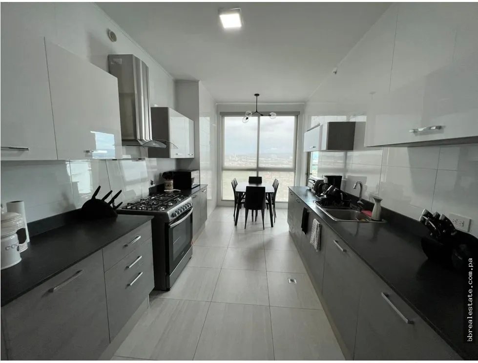 Apartment for sale in Costa del Este