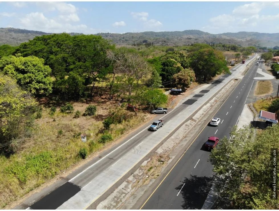 SE VENDE TERRENO EN CAPIRA VIA INTERAMERICANA