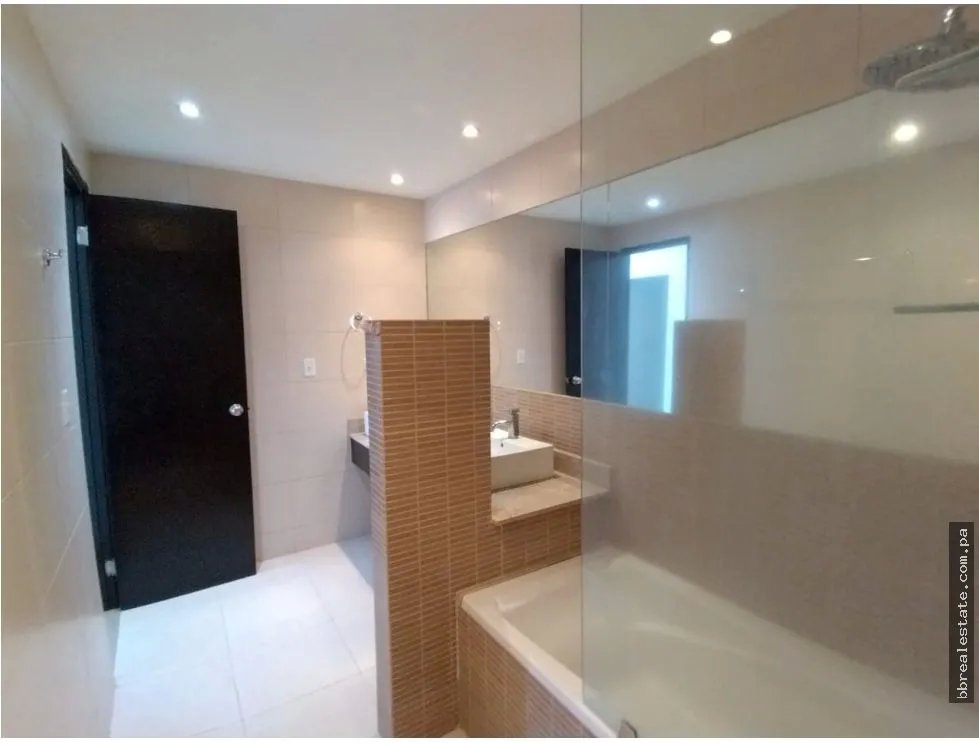 VENTA DE APARTAMENTO EN PLAYA BLANCA, PH FOUNDERS