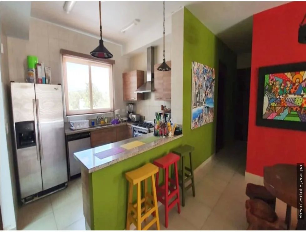SE ALQUILA APARTAMENTO EN SAN CARLOS, VISTA MAR PH ISLAMAR