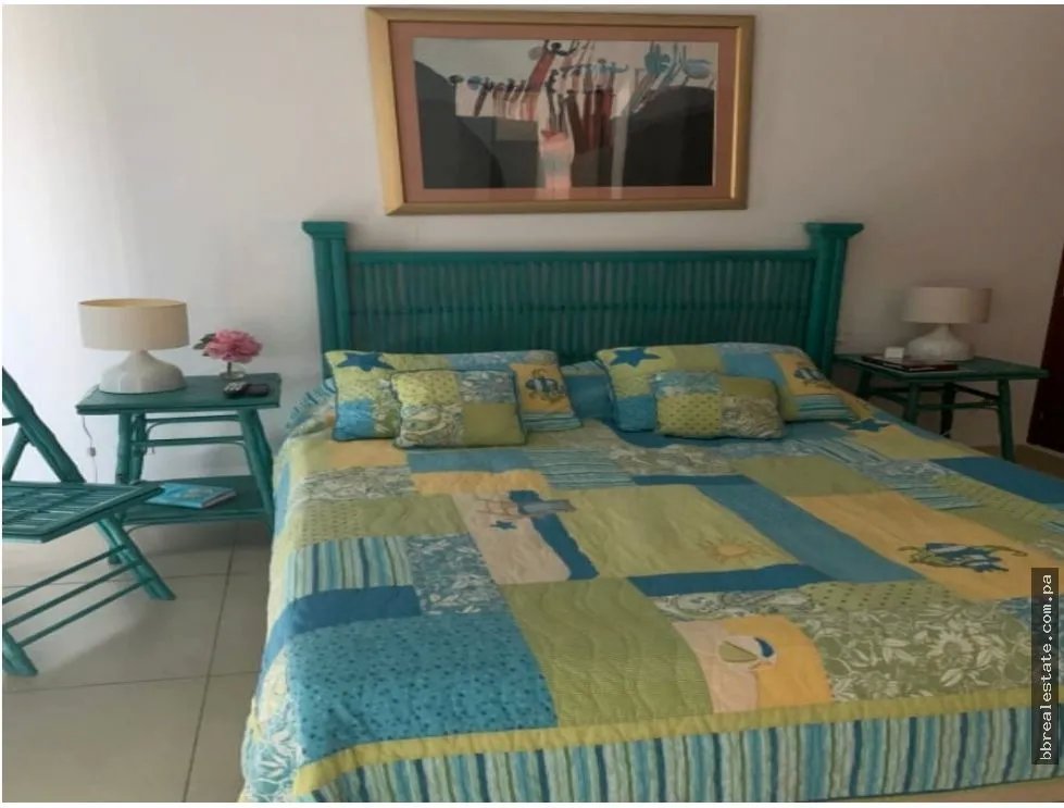 SE ALQUILA APARTAMENTO EN SAN CARLOS, VISTA MAR PH ISLAMAR