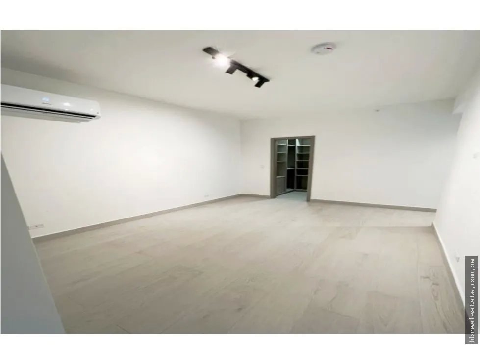 Apartment for sale in Obarrio