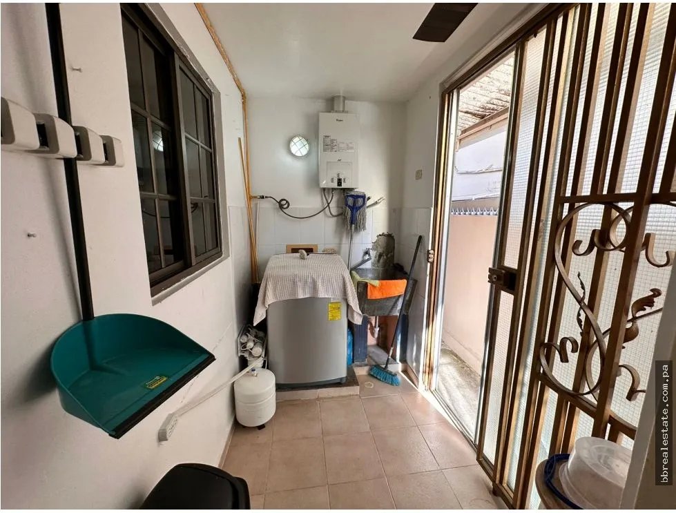 VENTA DE CASA EN VILLA DE LAS FUENTES, URBANIZACION CORONADO GARDEN