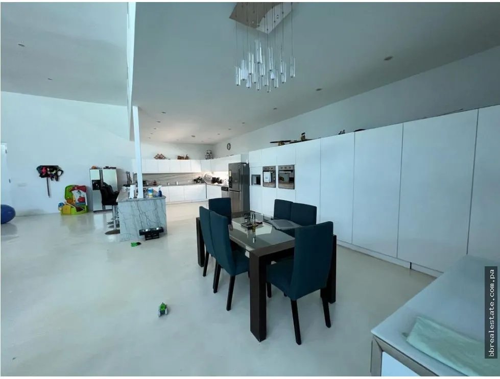 VENTA DE CASA DE PLAYA EN CORONADO