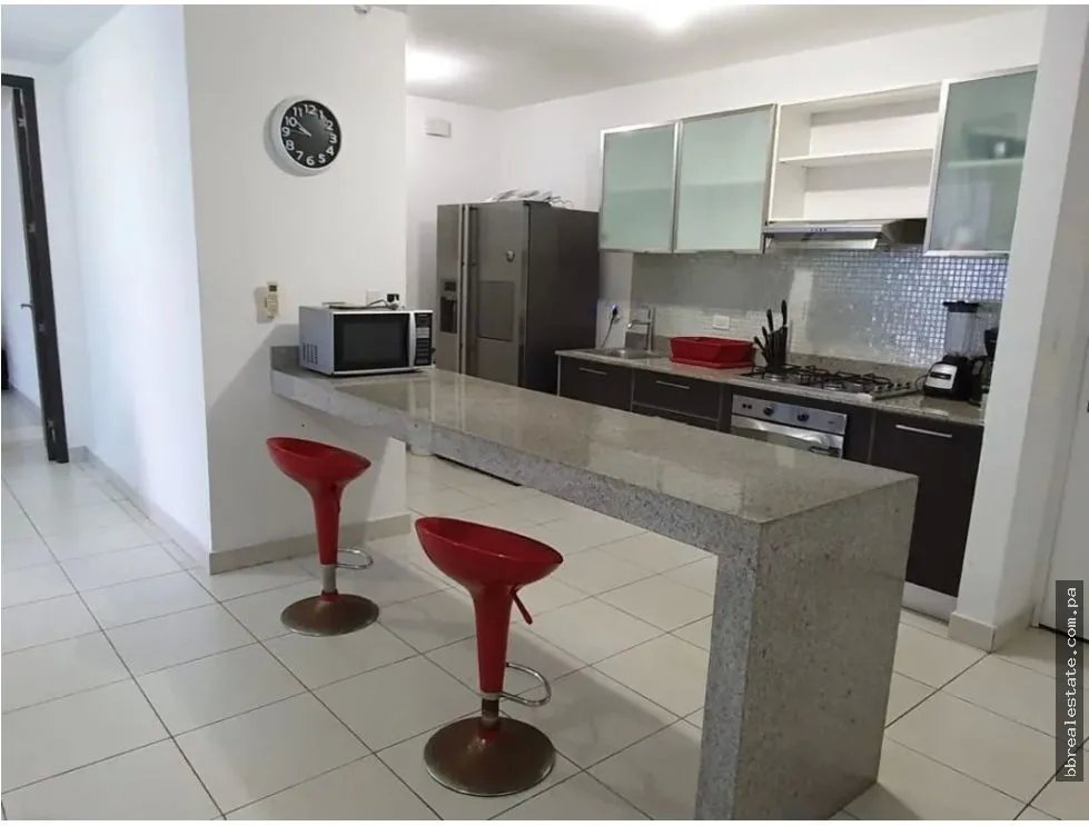 VENTA DE APARTAMENTO EN EL CANGREJO, PH MIRO
