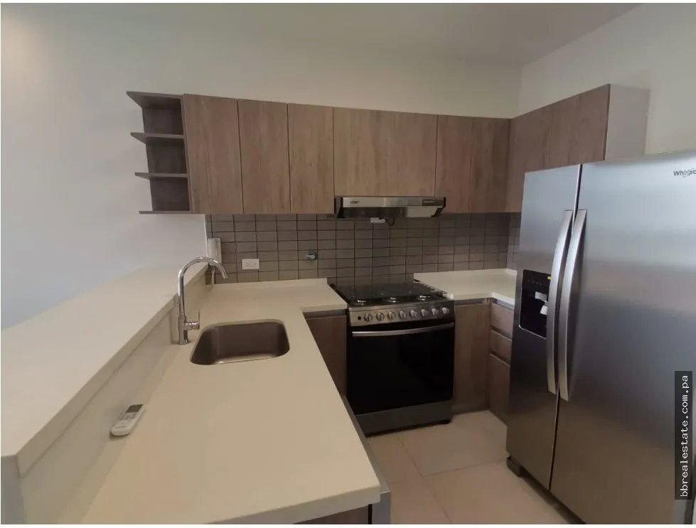 ALQUILER DE APARTAMENTO EN COCO DEL MAR,  PH COCO PLACE