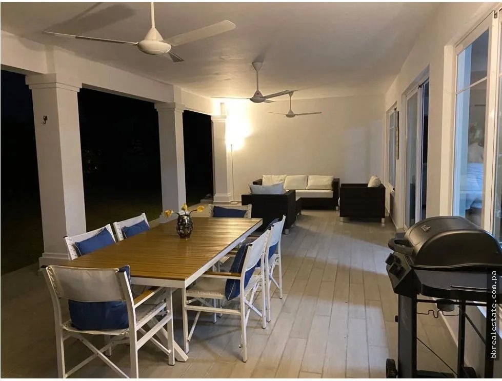 VENTA DE CASA DE PLAYA EN BIJAO BEACH AND CLUB, SAN CARLOS
