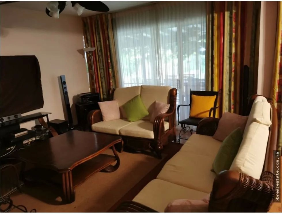 SE ALQUILA CASA TOWN CENTER EN EL FARALLON, DECAMERON