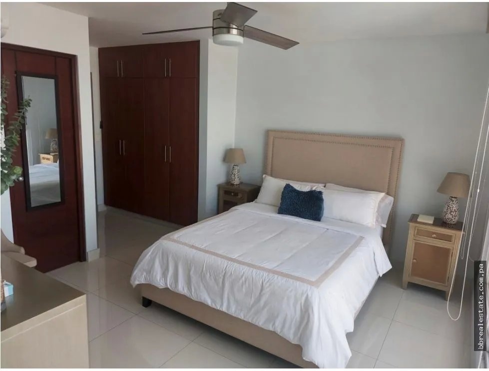 SE VENDE APARTAMENTO EN OBARRIO, PH DIANA TOWER