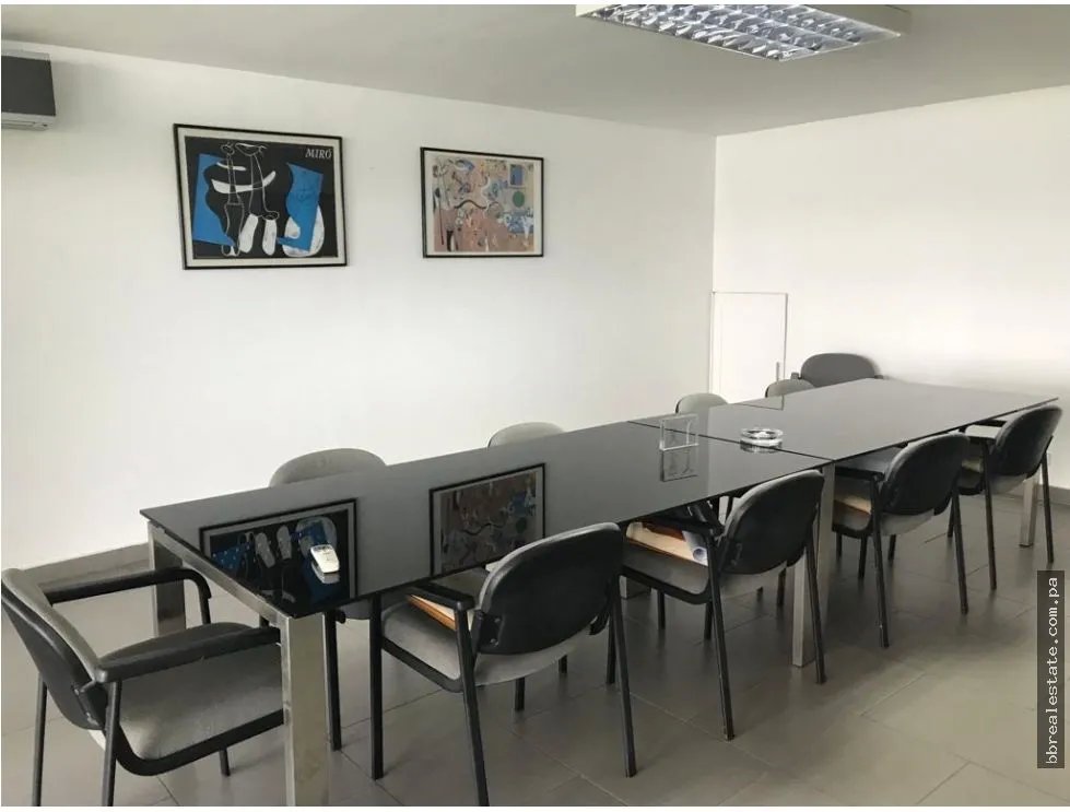 VENTA DE CASA DUPLEX EN OBARRIO