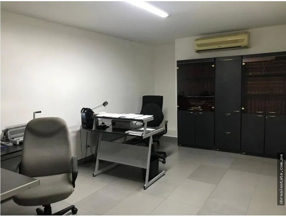 VENTA DE CASA DUPLEX EN OBARRIO