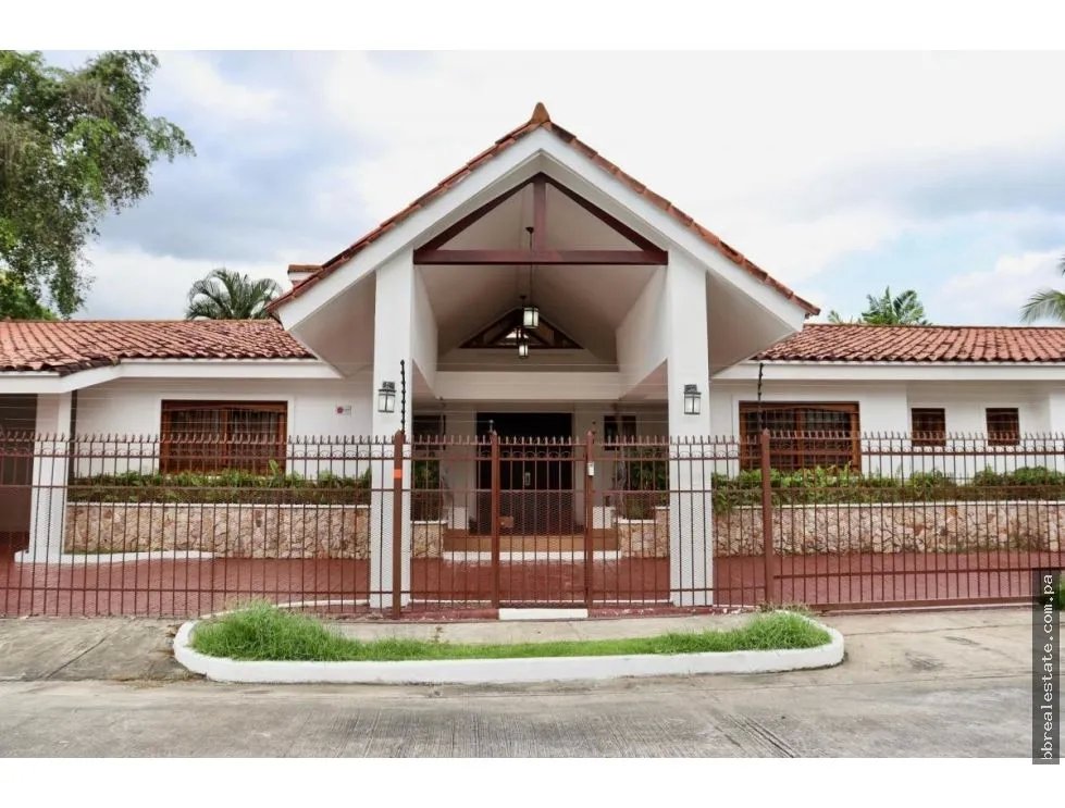 Single Family House for sale in Albrook