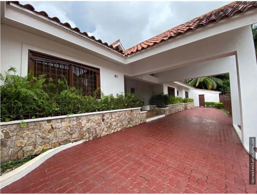 SE VENDE CASA EN ALBROOK