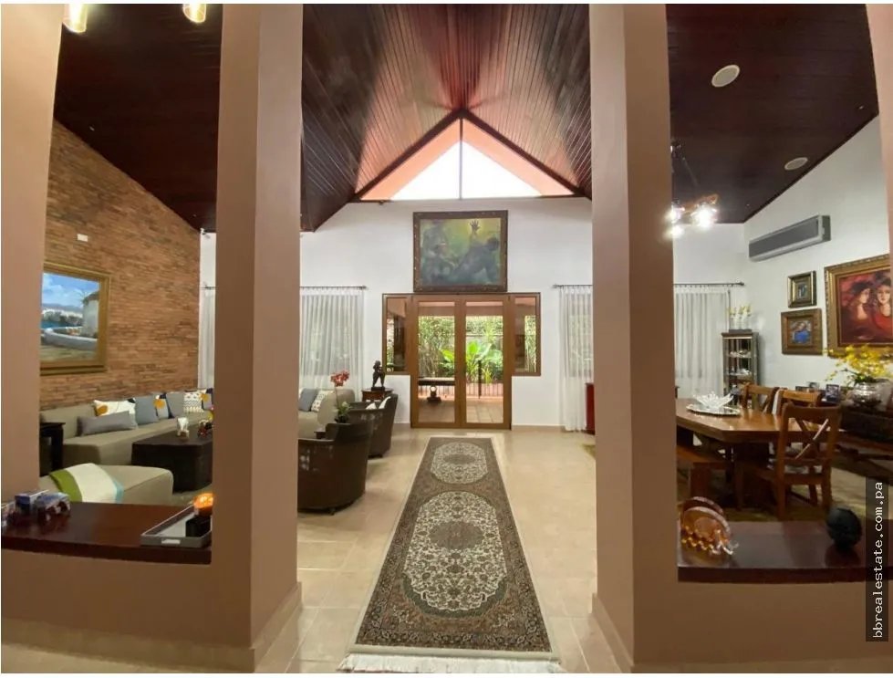 SE VENDE CASA EN ALBROOK