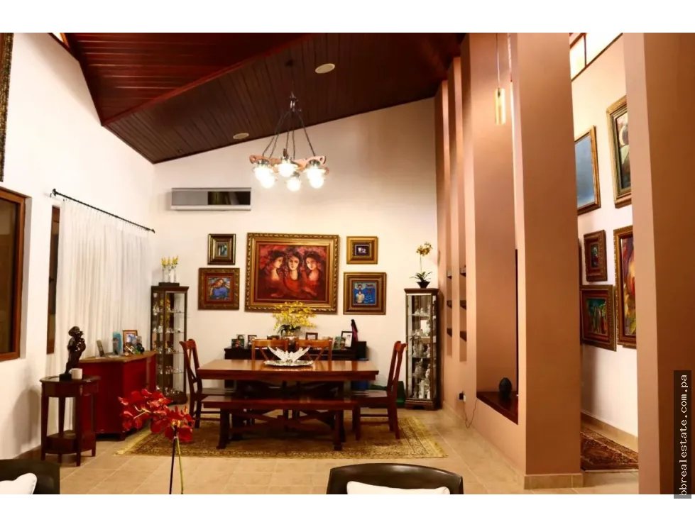 SE VENDE CASA EN ALBROOK